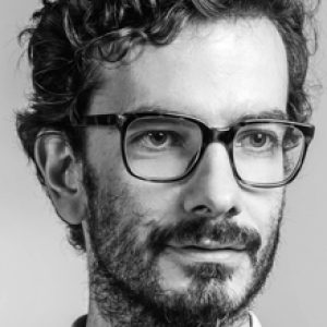 المصمم أندريا شتايدل مصمم مجموعة Suiseki من LaCividina