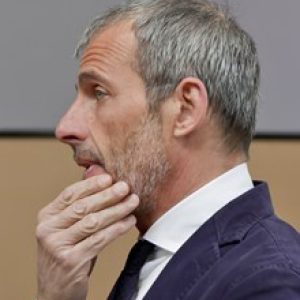 Progetto CMR، استوديو التصميم المتكامل في ميلانو — مصمّمو مكتب Elite وكرسي الإدارة Lead من Las Mobili