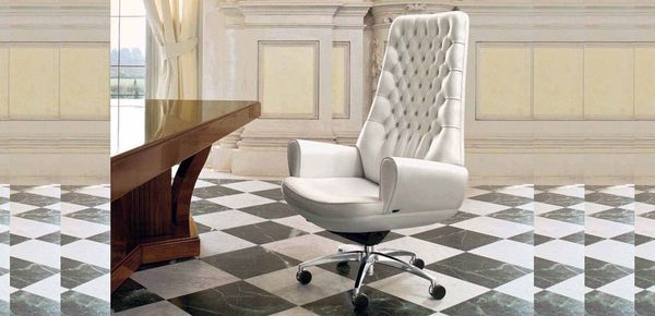 SanGiorgio leather classic chair