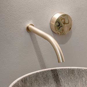 خلاطات إيطالية Allure من CEA Design بمقبض مصقول