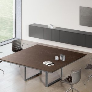 طاولة اجتماعات Ellan مستطيلة 240 في 140 سم بهيكل أسود