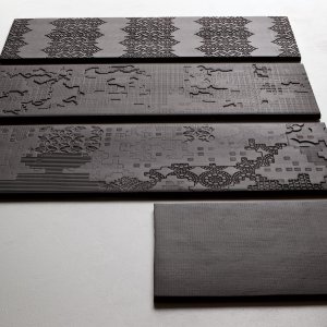Bas-Relief Nero بظلال عميقة
