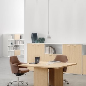 طاولة اجتماعات Oxford مقاس 240 في 120