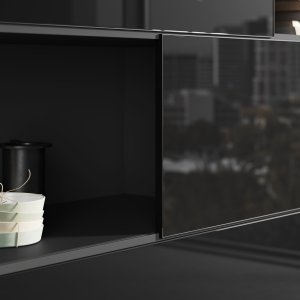 رفوف boiserie من Elite بشريط LED مدمج خلف المكتب