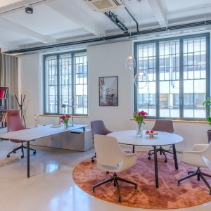 سطح MDF بسماكة 19 مم بحافة سوداء بزاوية 30 درجة