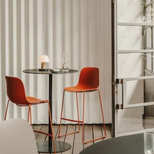 قاعة اجتماعات مؤثثة بكراسي Seela من لابالما