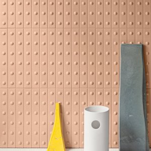 Punto Up Glossy Brun قطعة بنية مشقّقة من Mutina