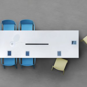 طاولة اجتماعات Arki-Table من Pedrali بأرجل فولاذية على شكل حامل وسطح من الرقائق المضغوطة