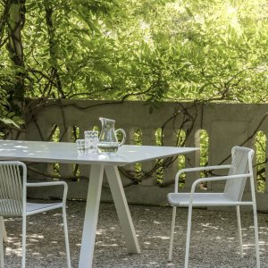 Arki-Table ARK/2 دائرية على صليب فولاذي