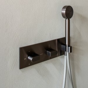 مجموعة ثرموستاتية للدش والحوض من Sixty