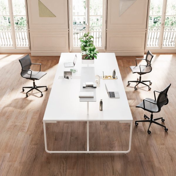 مكتب إدارة من Alea Office بتصميم إيطالي