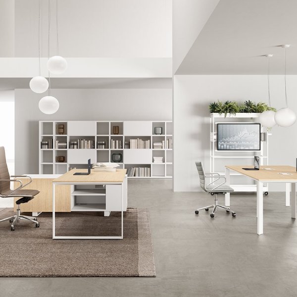 مكتب إدارة بمكتب مدير DVO Office وُصِّل من المخزون
